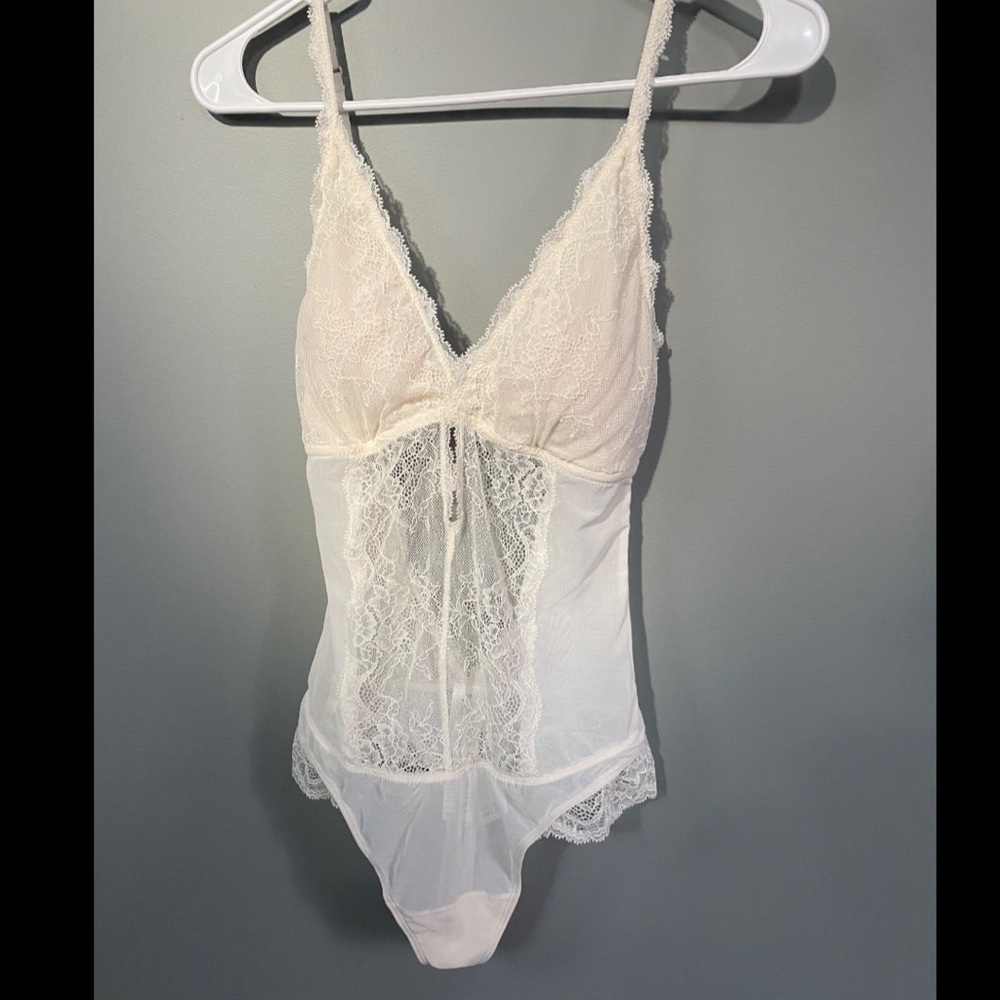 Abercrombie white lace body suit